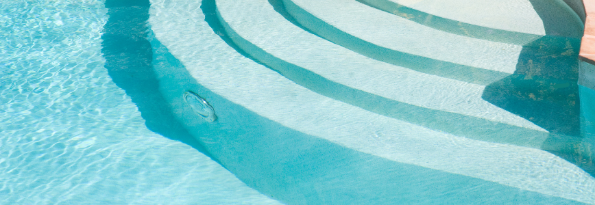 Avoiding Common Pool Coping Issues: Why Porcelain Is a Reliable Solution 